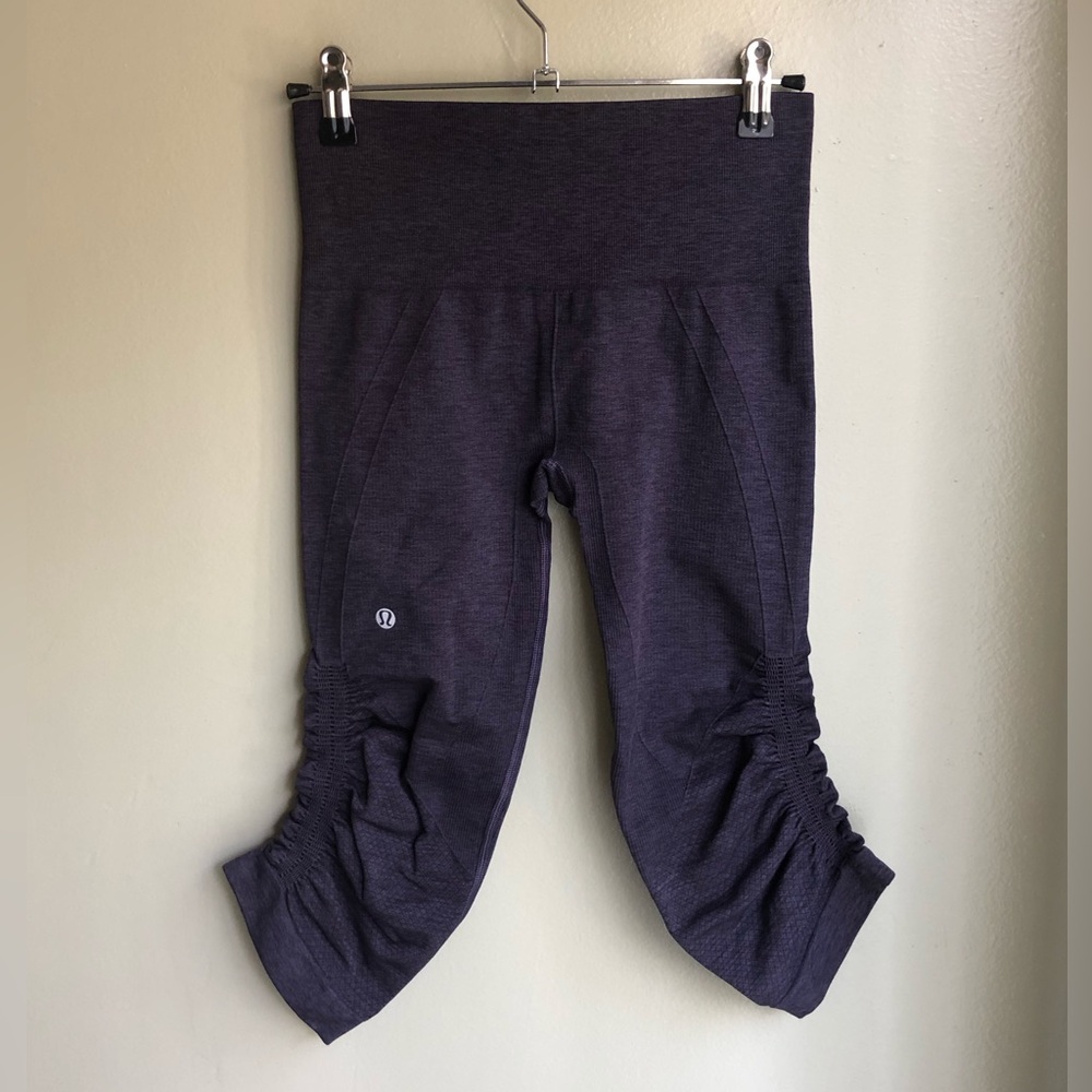 Lululemon In The Flow Crop Grey Size: 4